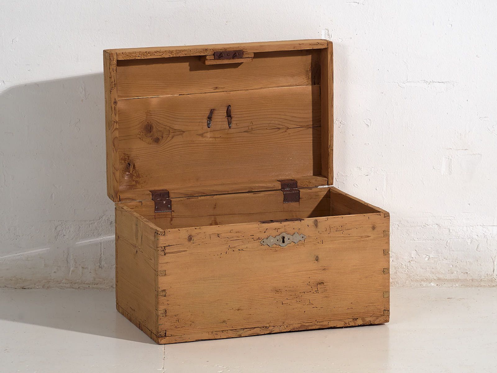 Small Antique Chest (C.1920) #2 photo furniture