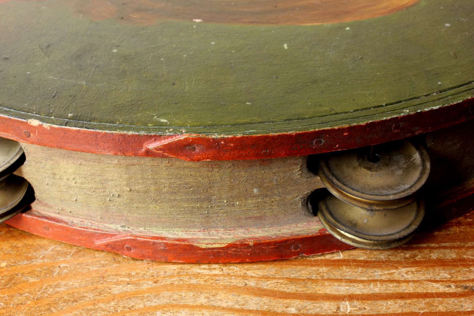 Antique Painted Tambourine. Oil Painting Lady Portrait. French Folk Art. photo vintage