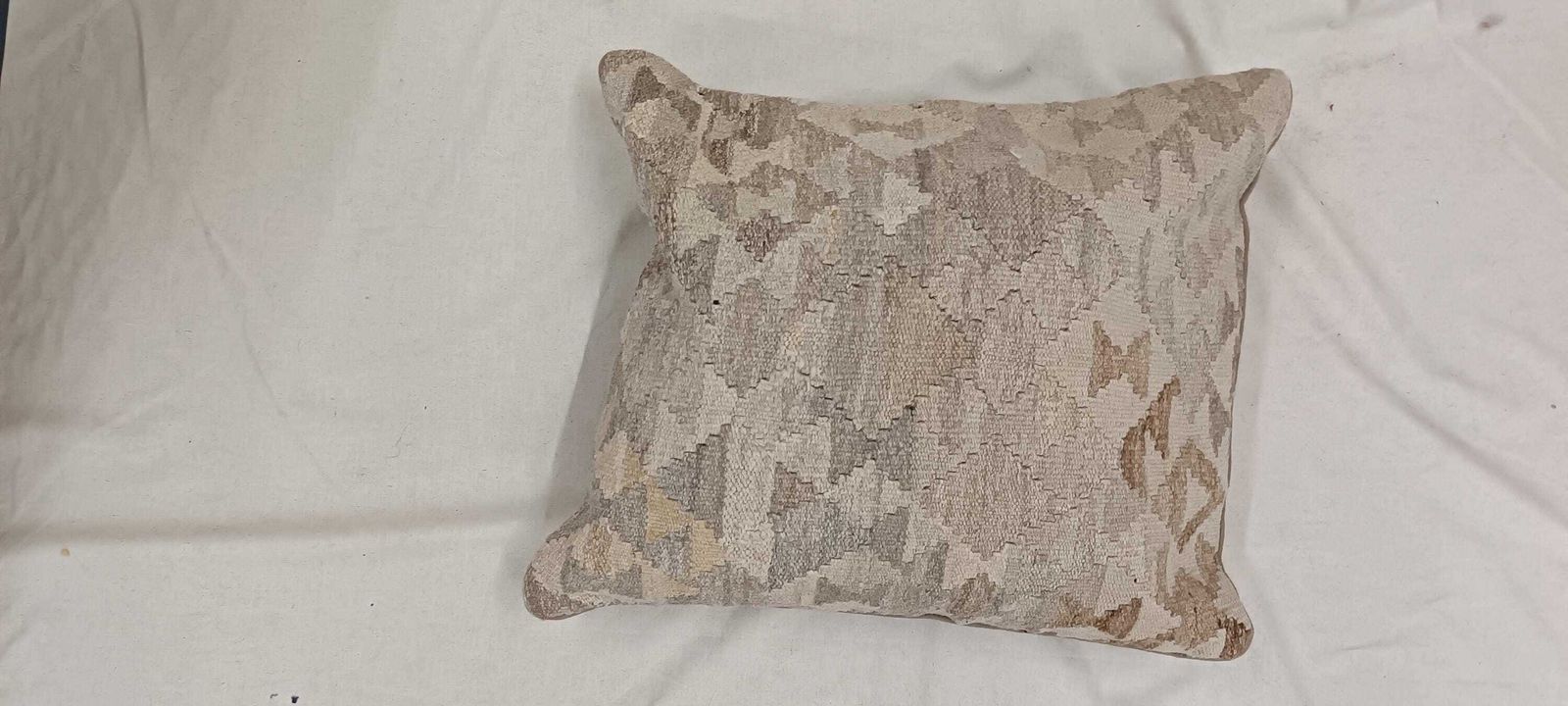 Large Grey Cushion Cover, Handmade Kilim Cushion, Oriental Pillow, Hand Knotted Pillow For Sofa, Couch Pillow, Boho Cushion 60x50 Cm photo vinterior