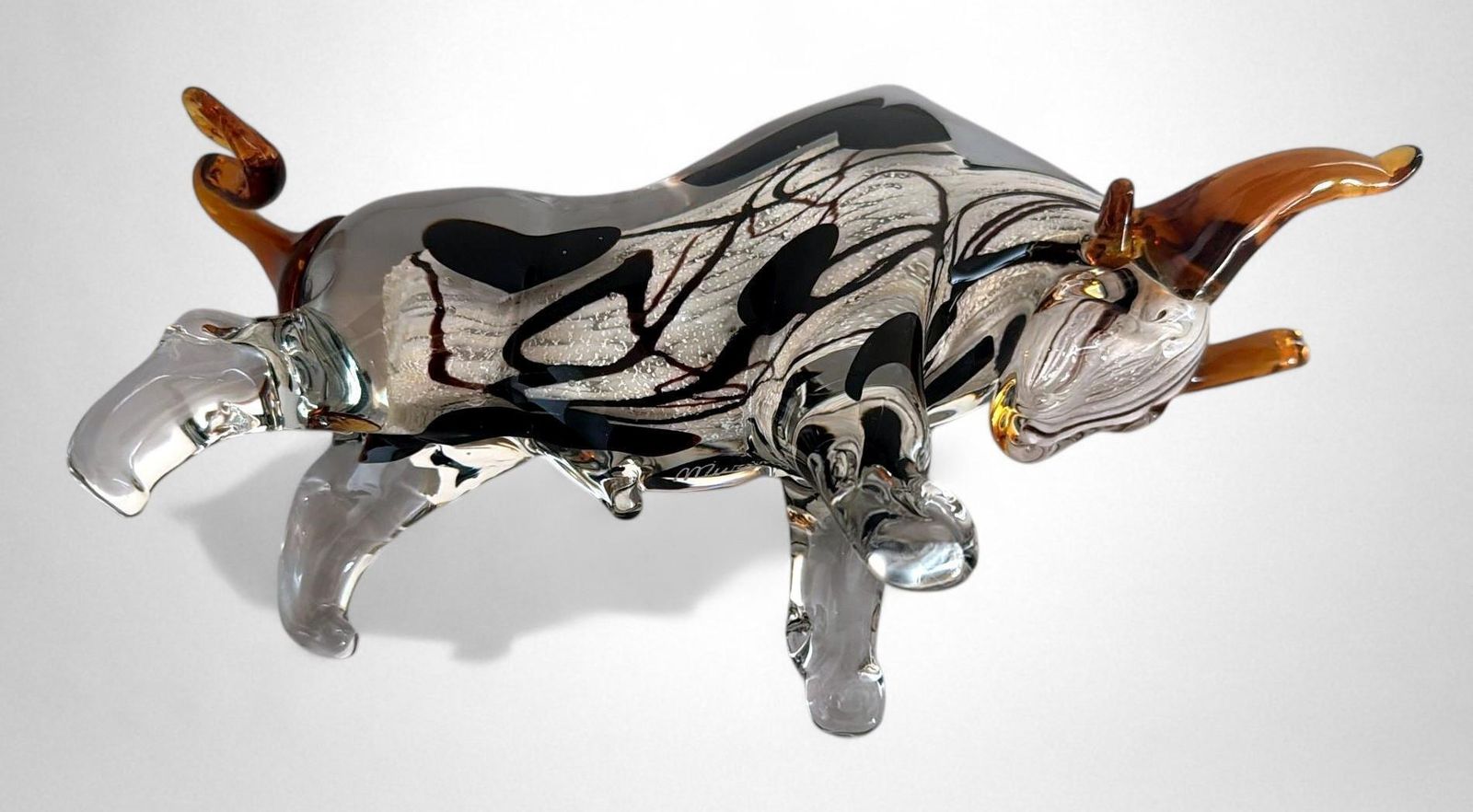 Murano Glass Bull Sculpture Sommerso Technique photo vinterior