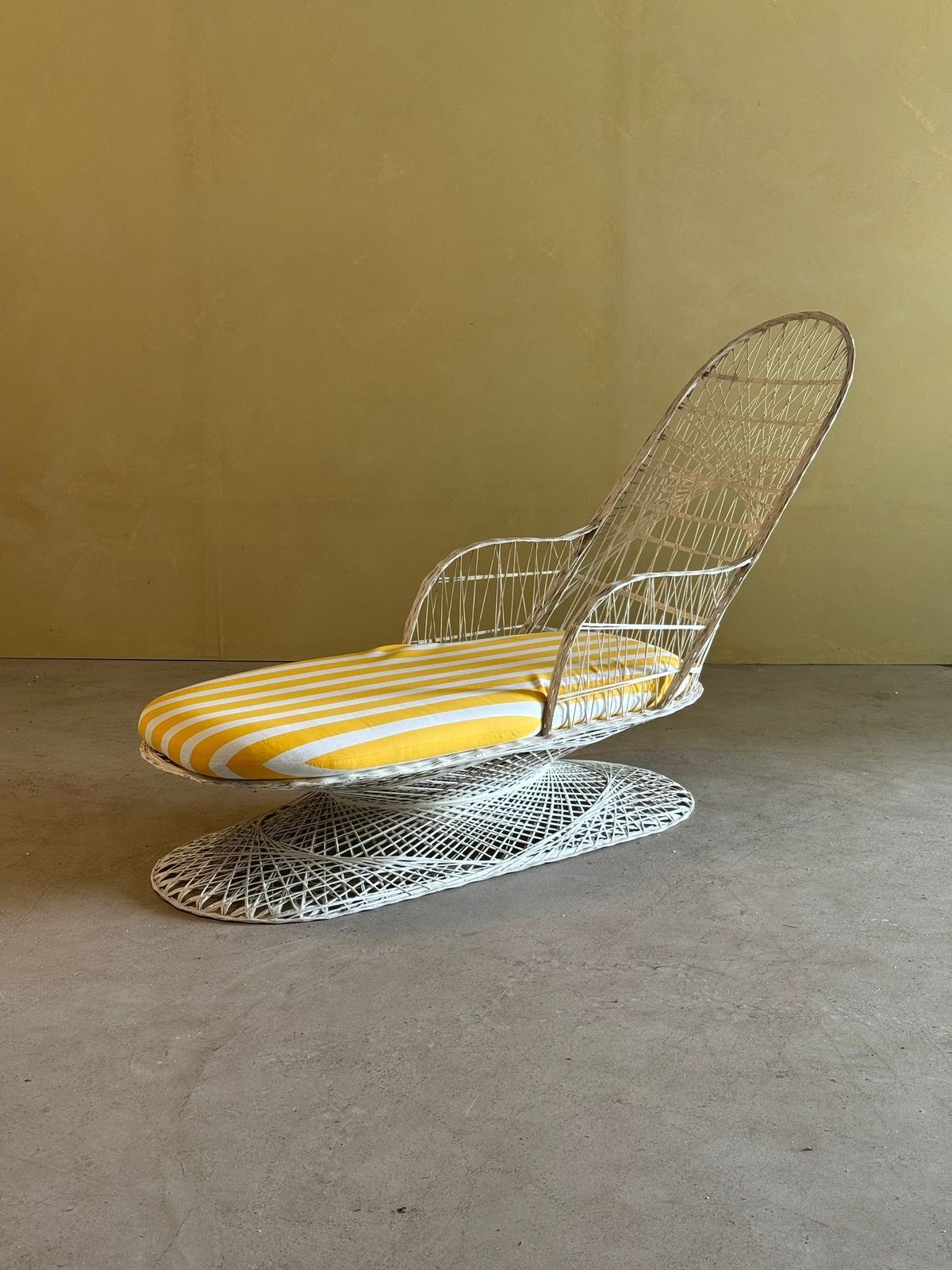Mid Century Spun Fiberglass Lounge Armchair By Russell Woodard, 1960s