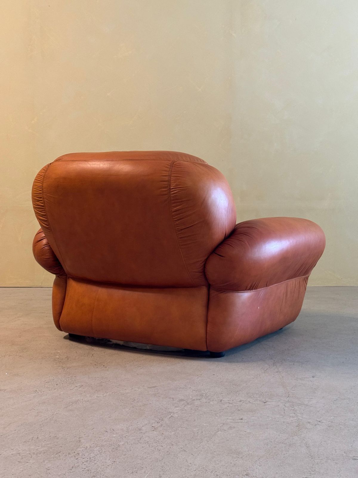 Vintage Italiaanse Leren Fauteuil, Jaren 1970 photo vintage
