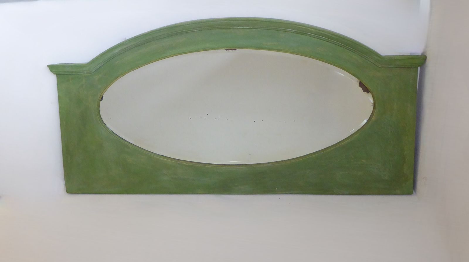 photo vinterior Antique Beveled Mirror Made Around Mid To Late 1800s
