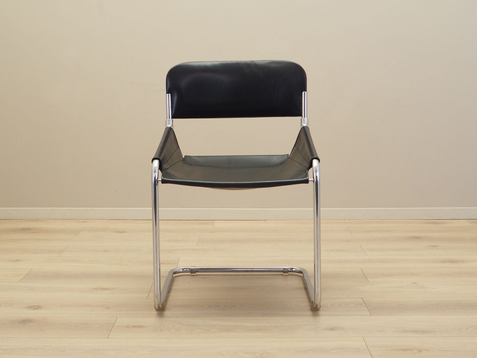 Leather Chair, Italian Design, 1970s, Production: Italy photo for sale