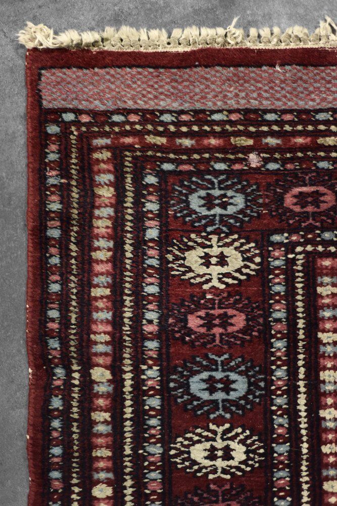 photo vinterior Vintage Red Hand Woven Oriental Bokhara Rug, 1960s