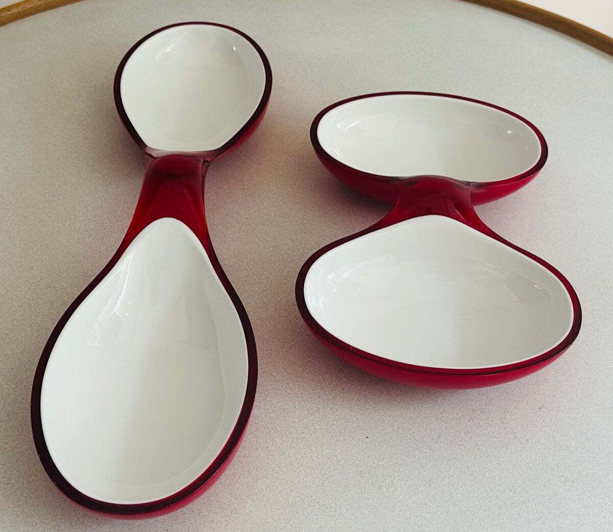 1980s Italian Guzzini Lab Interlocking Plastic Red & White Platter Dishes Inc Original Box photo vintage