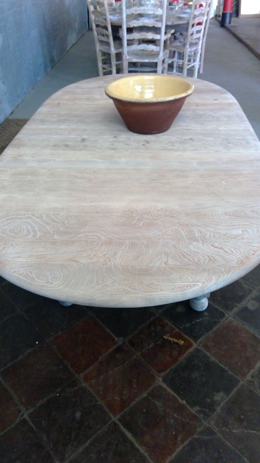 Cerused Ercol Limed Elm Butterfly Leaf Dining Table photo 650.0