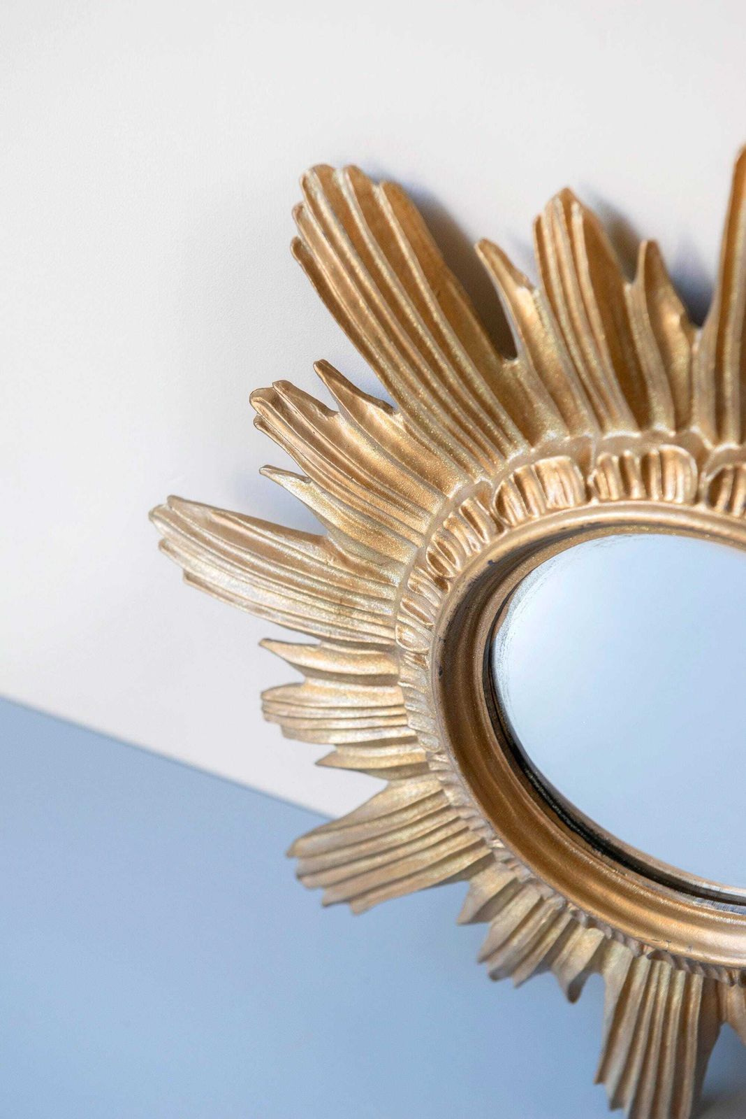Round Sunburst Mirror, Vintage Mid Century Mirror, 1960s Design, Italian Sun Mirror, Golden Wall Hanging, Made In Italy photo Home Decor