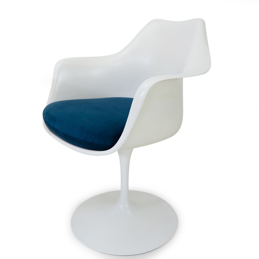 photo furniture Armchairs By Eero Saarinen For Knoll, 1960s, Set Of 5