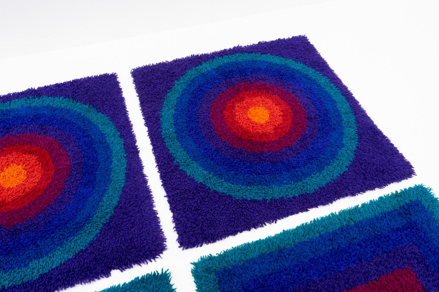 photo vinterior Verner Panton Rugs: Mira Carré – 1970s, Set Of Six