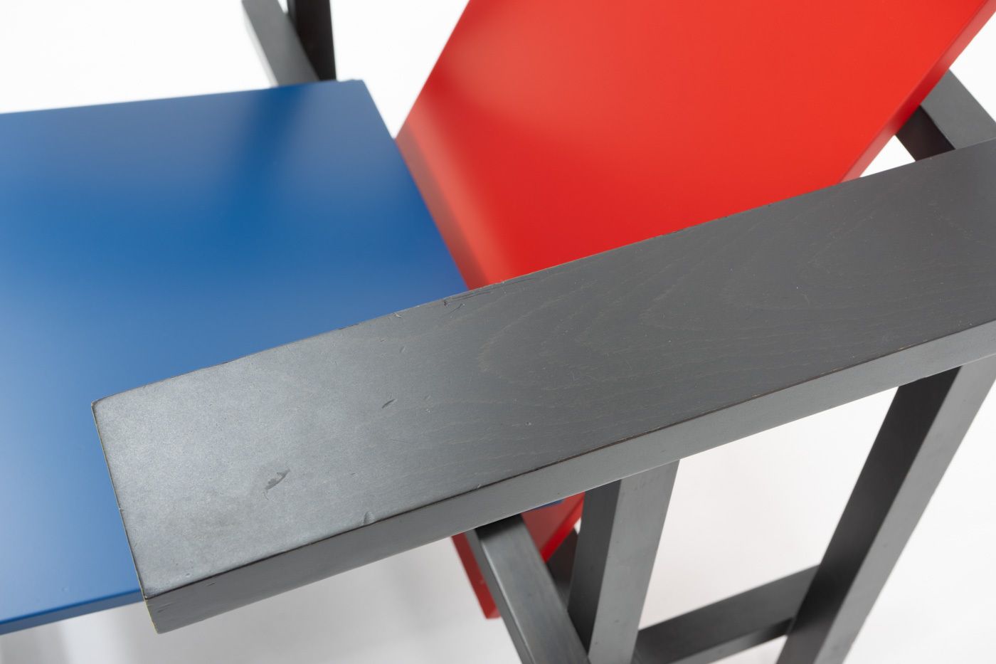 photo furniture Rietveld Red & Blue Chair By Cassina, 1970s