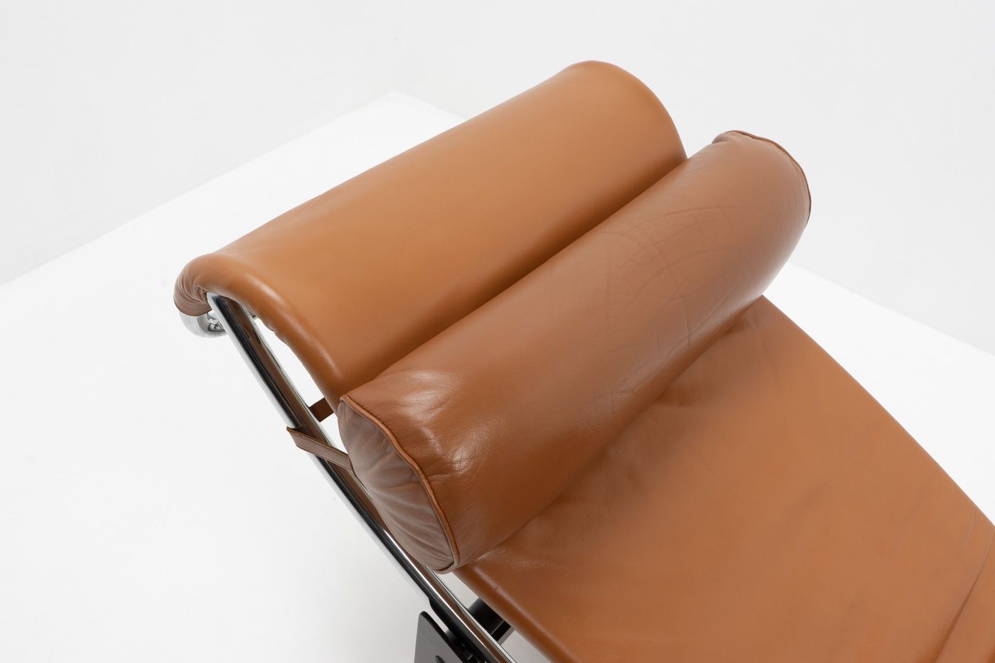 Charlotte Perriand, Le Corbusier    Chaise Longue 2072 / B306 (Lc4) By Wohnbedarf, 1950s photo buy