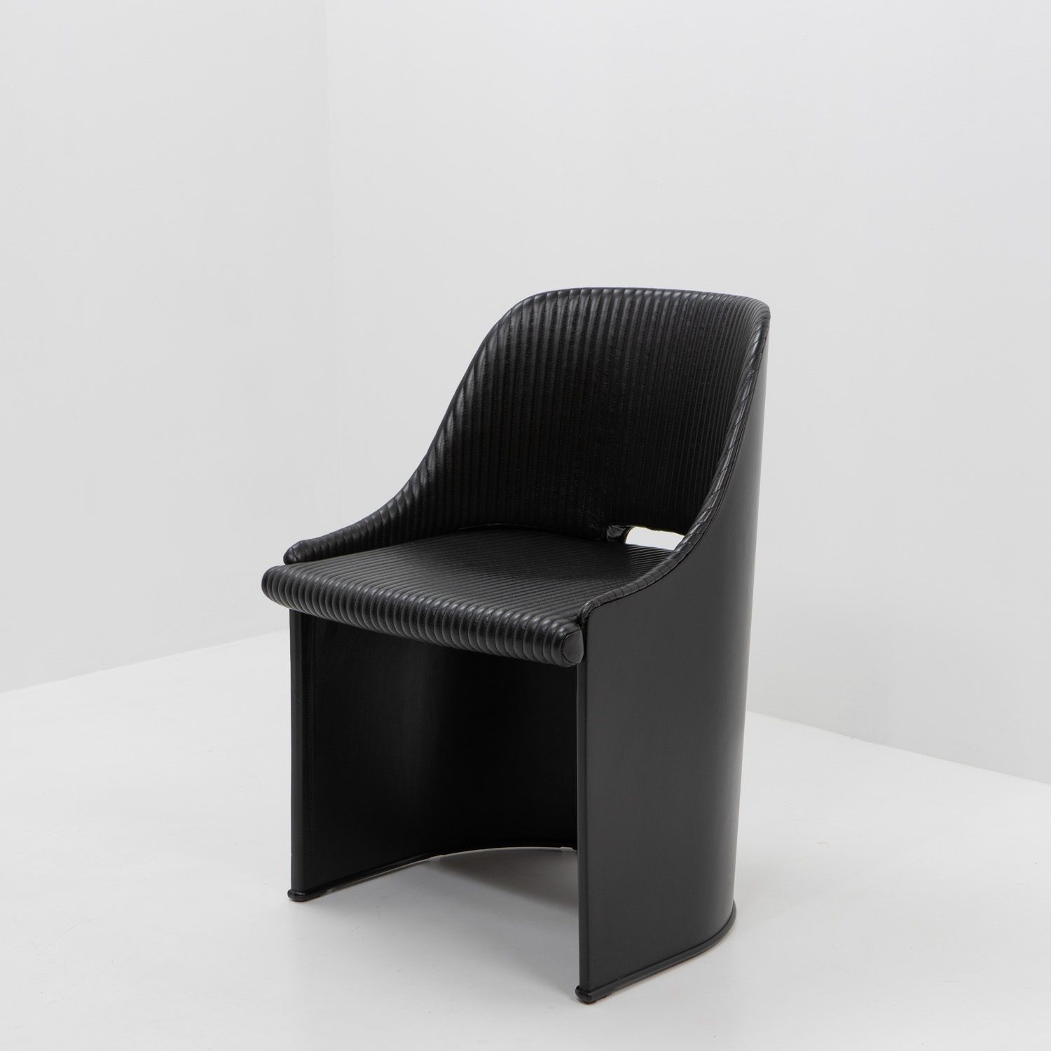 Artona 8551 Side Chair By Afra And Tobia Scarpa For Maxalto – 1980s photo Furniture