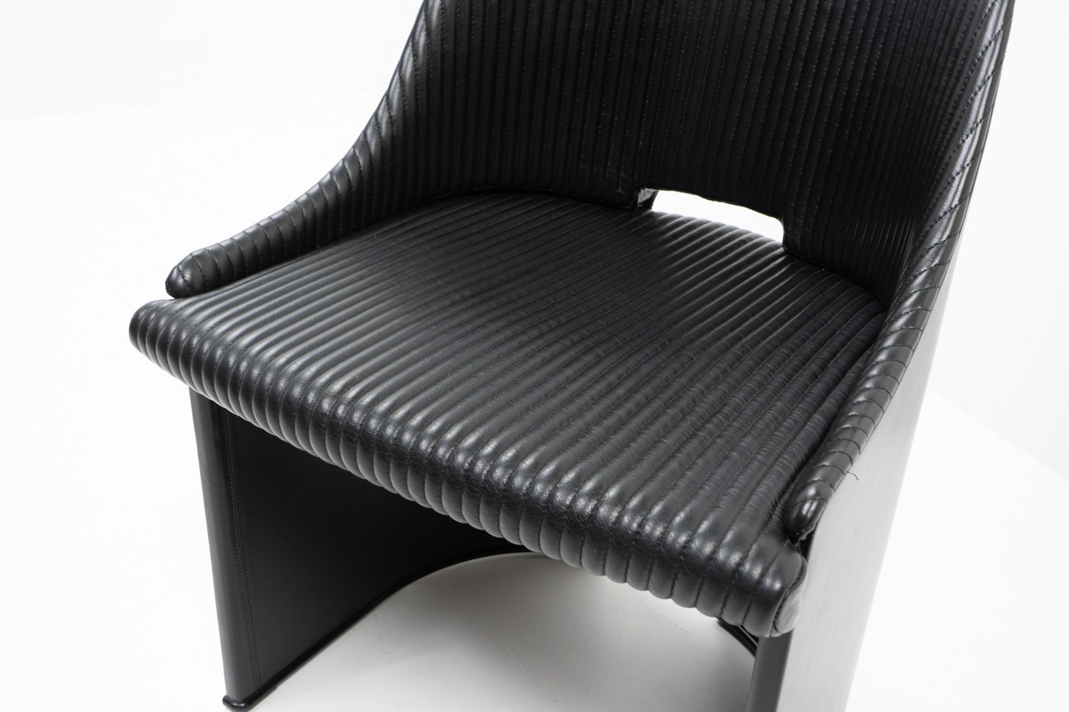 Artona 8551 Side Chair By Afra And Tobia Scarpa For Maxalto – 1980s photo vintage