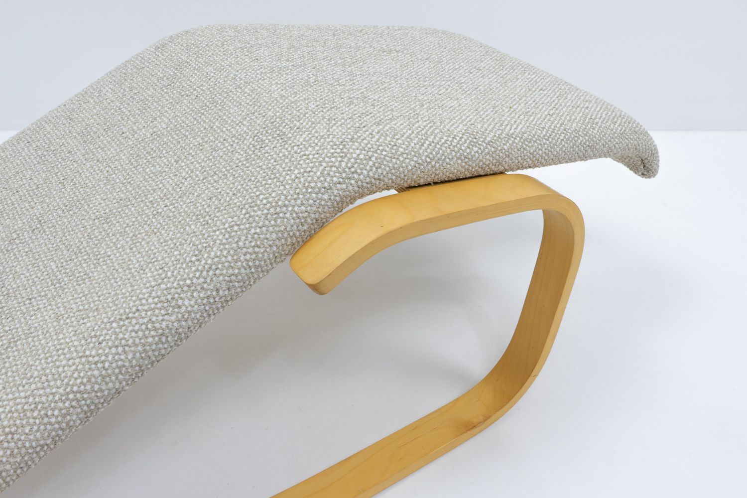 photo furniture Marcel Breuer Chaise Longue “Isokon” 1970s   Knoll Int