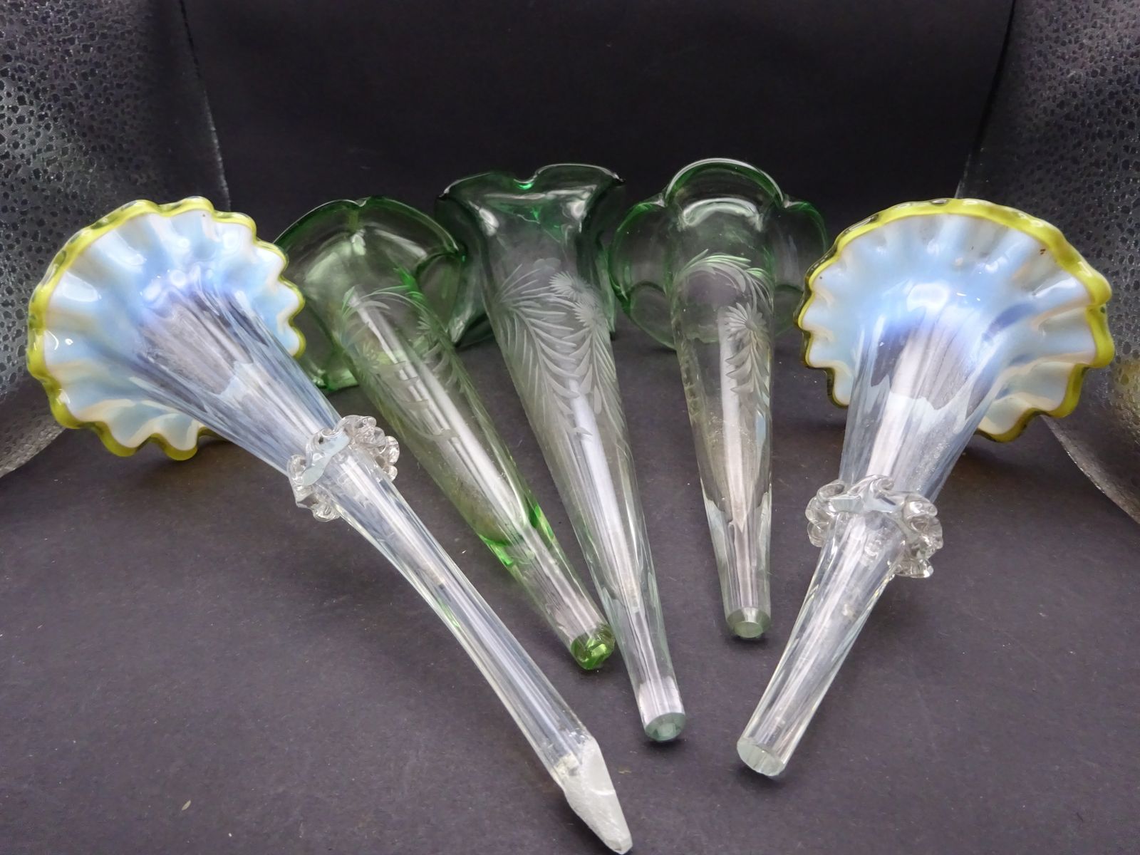 photo vinterior 5 Victorian Green And Opalescent Fluted Glass Epergne Pieces (Amended Listing)