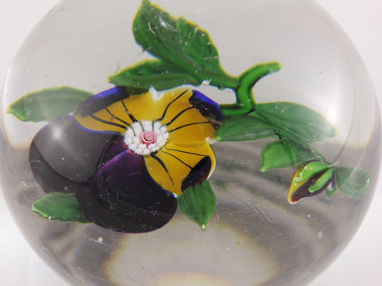 photo vinterior Antique Baccarat Pansy Paperweight. Heavy French Glass Desk Weight. C1850.