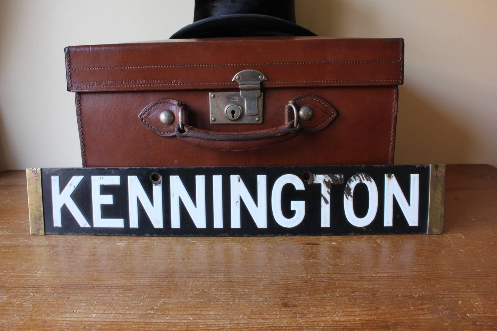 Antique Edgware & Kennington Enamel Tube Train Sign. London Underground. photo Home Decor