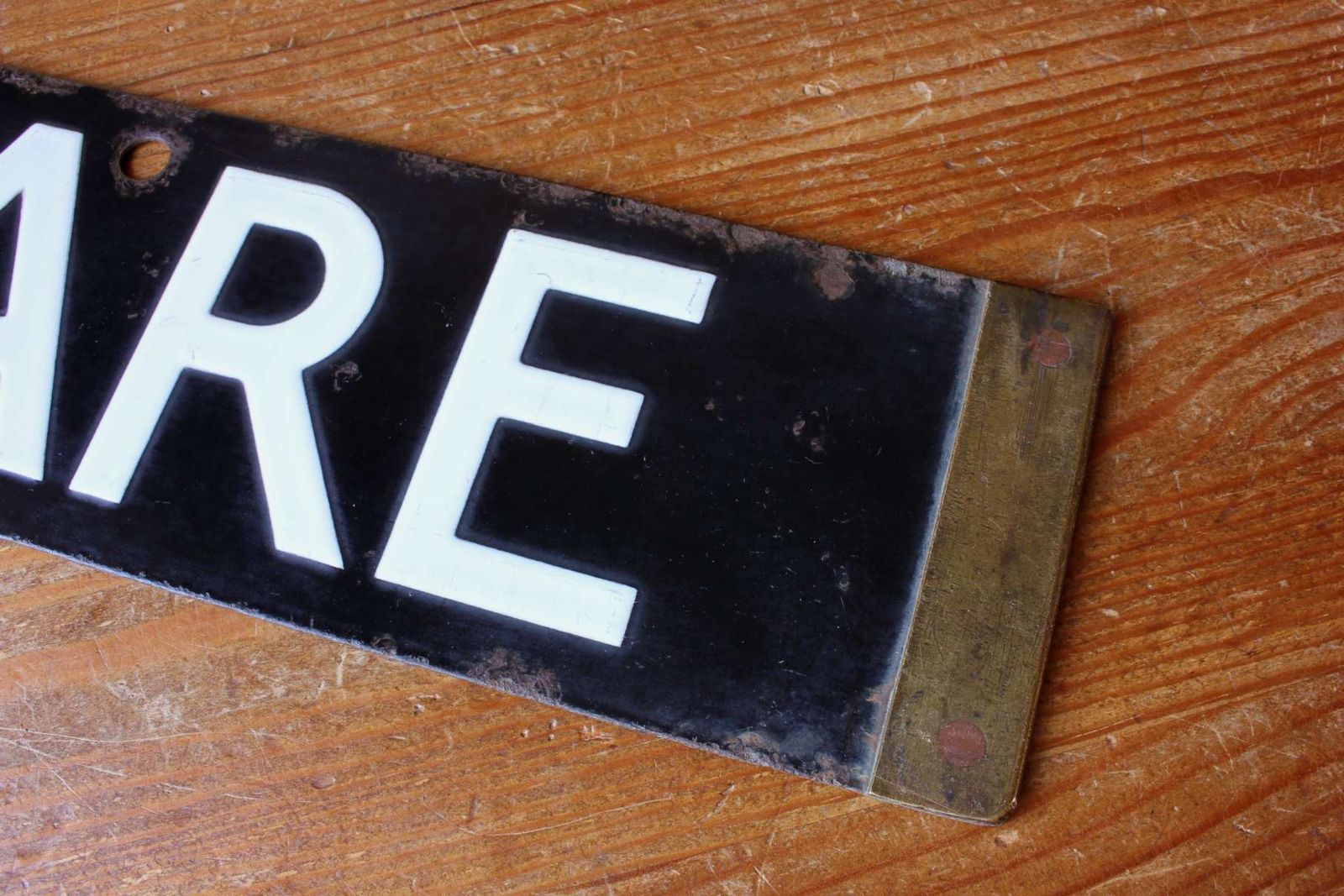 Antique Edgware & Kennington Enamel Tube Train Sign. London Underground. photo vinterior