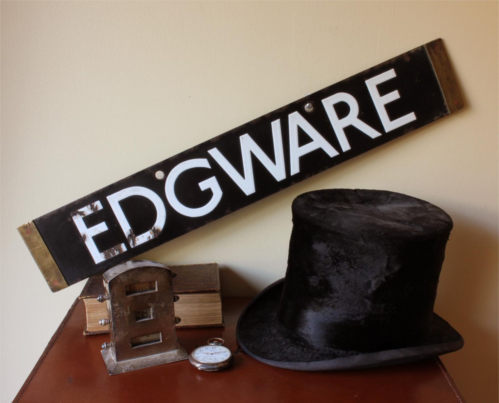 Home Decor Antique Edgware & Kennington Enamel Tube Train Sign. London Underground. photo