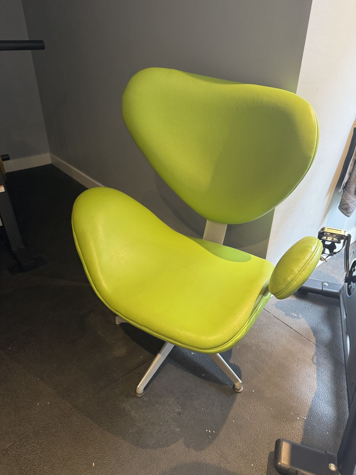 Arne Jacobsen Ex Mcdonalds Chair photo furniture