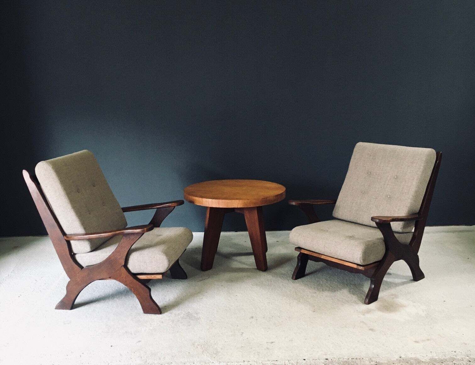 photo furniture Rustieke X Frame Fauteuils, België, Ca. Jaren 1950