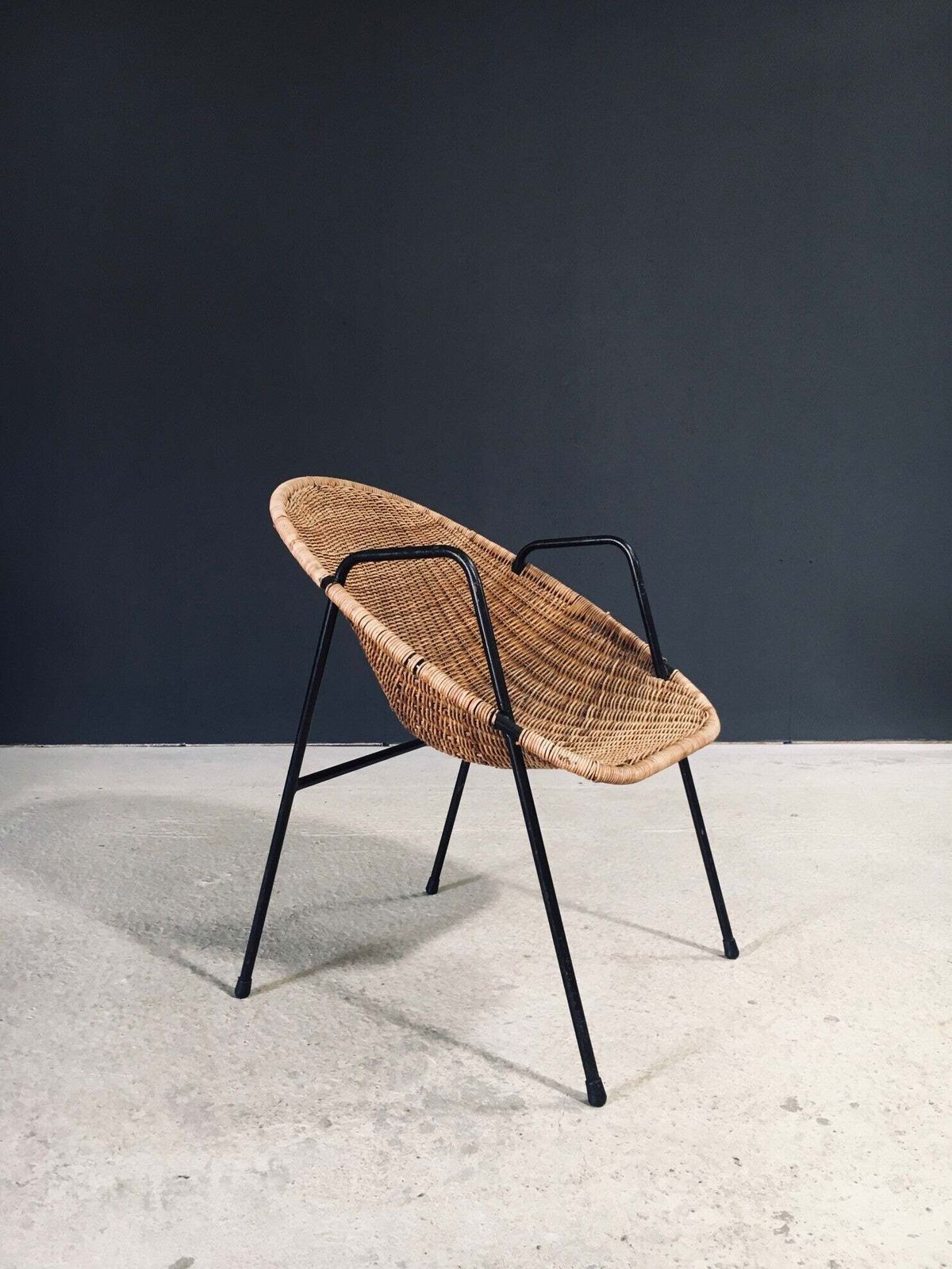 photo vinterior Mid Century Modern Design Rattan Armchairs, France 1950's