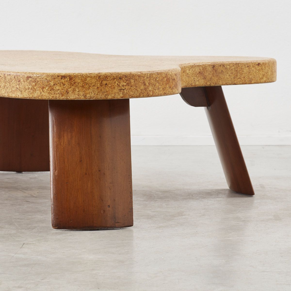 Paul T. Frankl Amoeba Cloud Coffee Table Johnson Furniture Company, USA, 1940s photo vintage