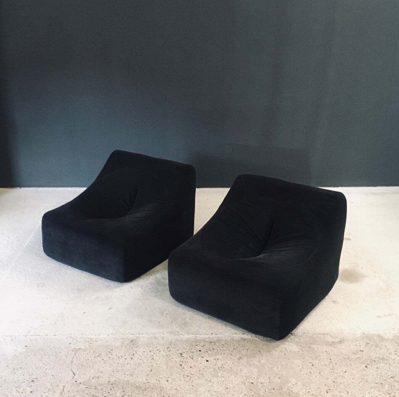Set Van Twee Mid Century Modern Fauteuils, Frans Design, Jaren 1970, Corduroy Bekleding photo 2500.0