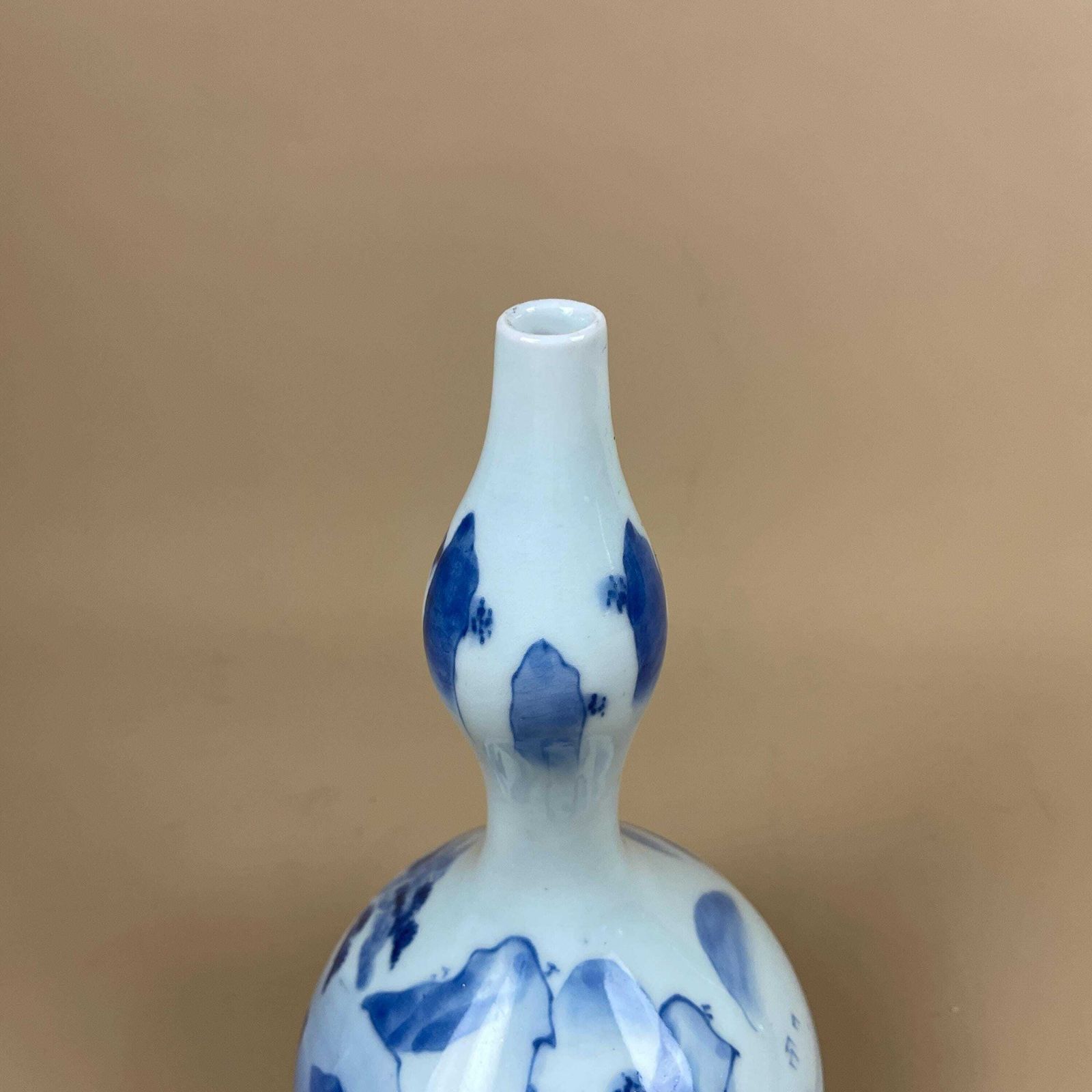 Vintage Japanese Vase Hand Painted Blue & White Decorative Ceramic Pot Thin Neck Table Windowsill Display Indoor Oriental Asian Scenic photo furniture