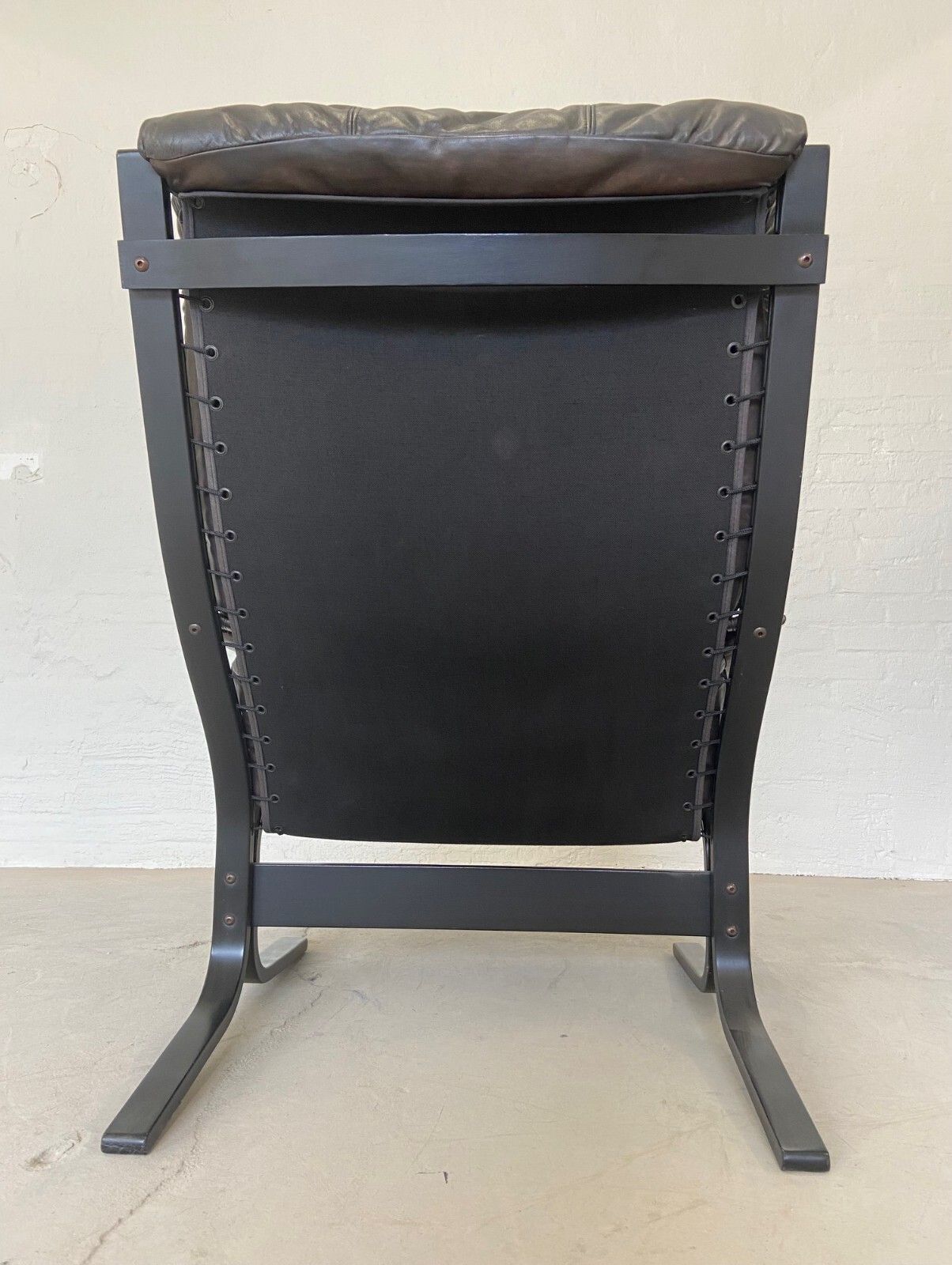Vintage Mid Century  Scandinavian Black Leather Lounge Chair By Ingmar Relling photo 825.0