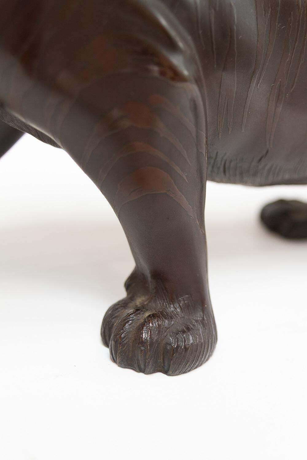 Japanese Meiji Bronze Tiger Sculpture, 1900s. photo vinterior