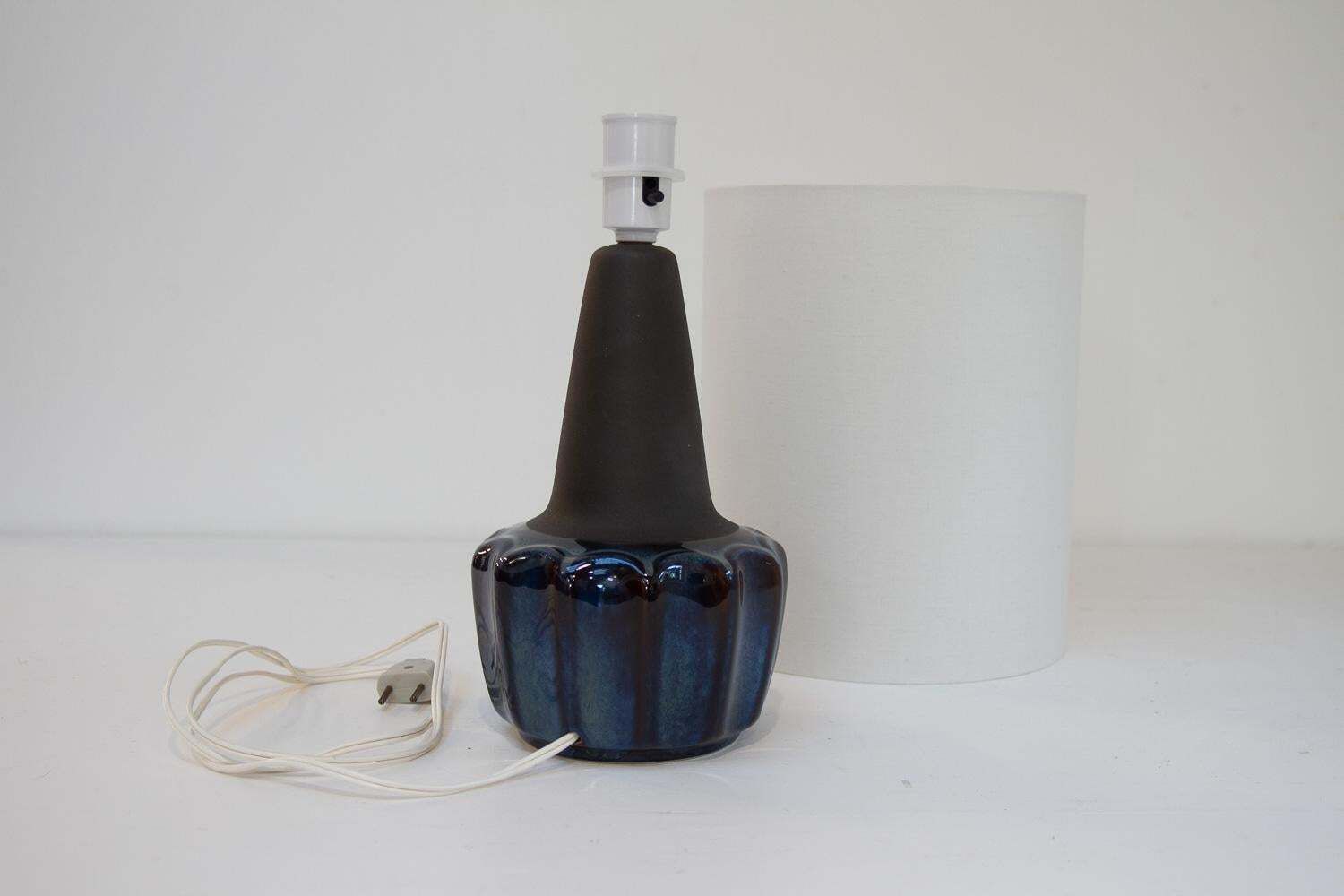 photo vintage Danish Modern Blue Ceramic Table Lamp 1051 By Einar Johansen For Søholm, 1960s.