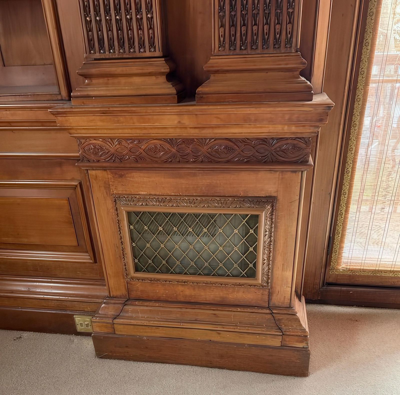 photo vinterior George Trollope & Sons Fireplace & Room, Paris Exhibition 1878 Gold Medal Winner