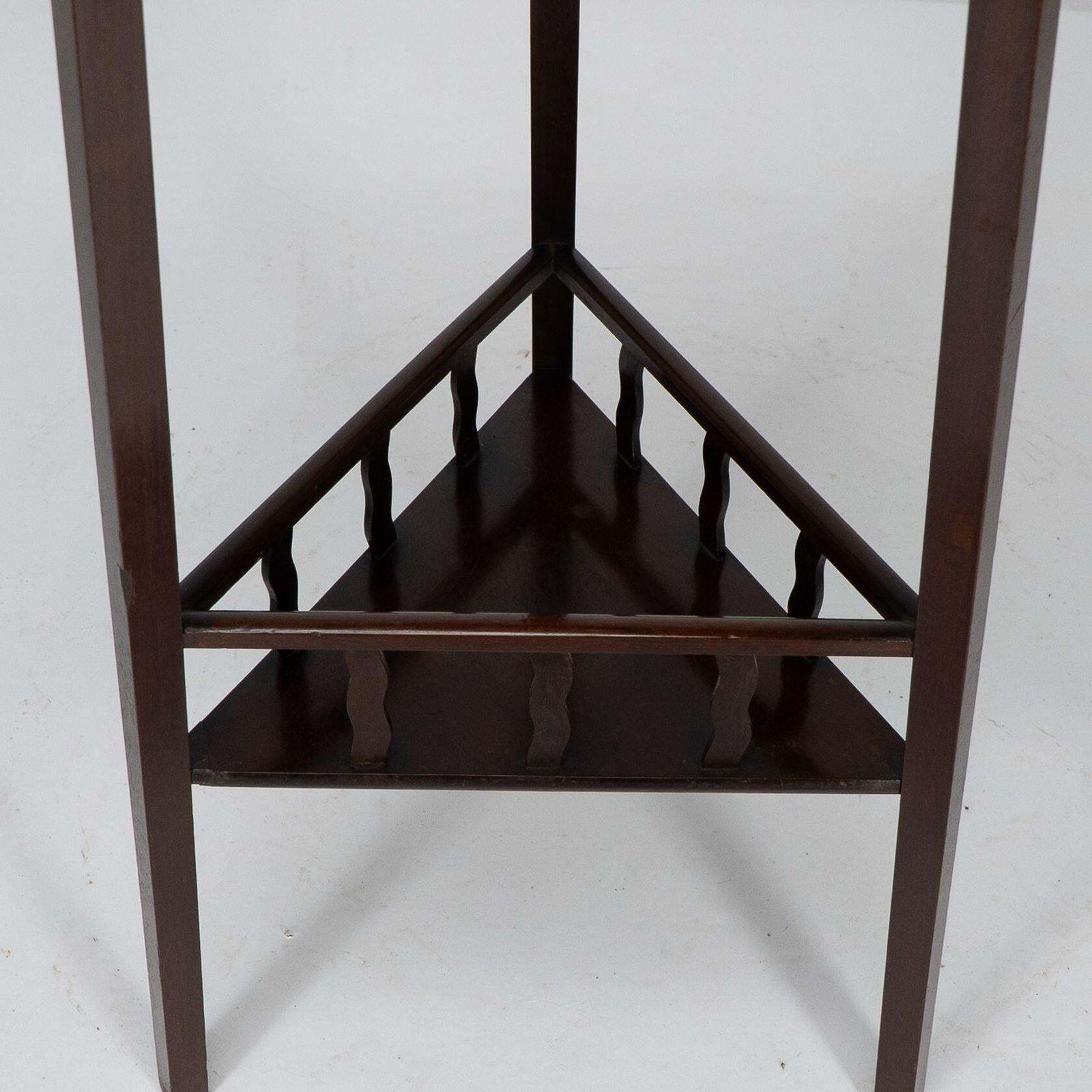 photo vinterior Shapland & Petter. A Rare Arts & Crafts Two Tier Walnut Three Leg Plant Stand