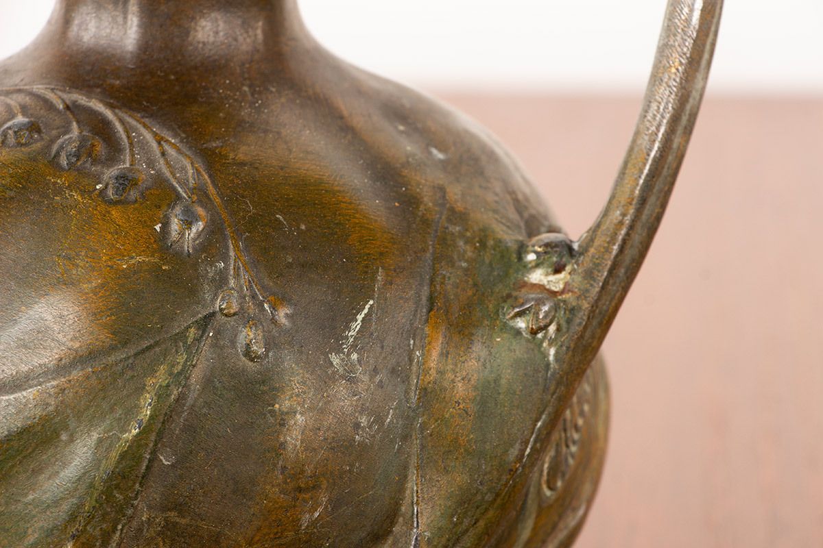Décoration Vase Art Nouveau en étain massif, patine bronze, par Louis Chalon, 1910. photo