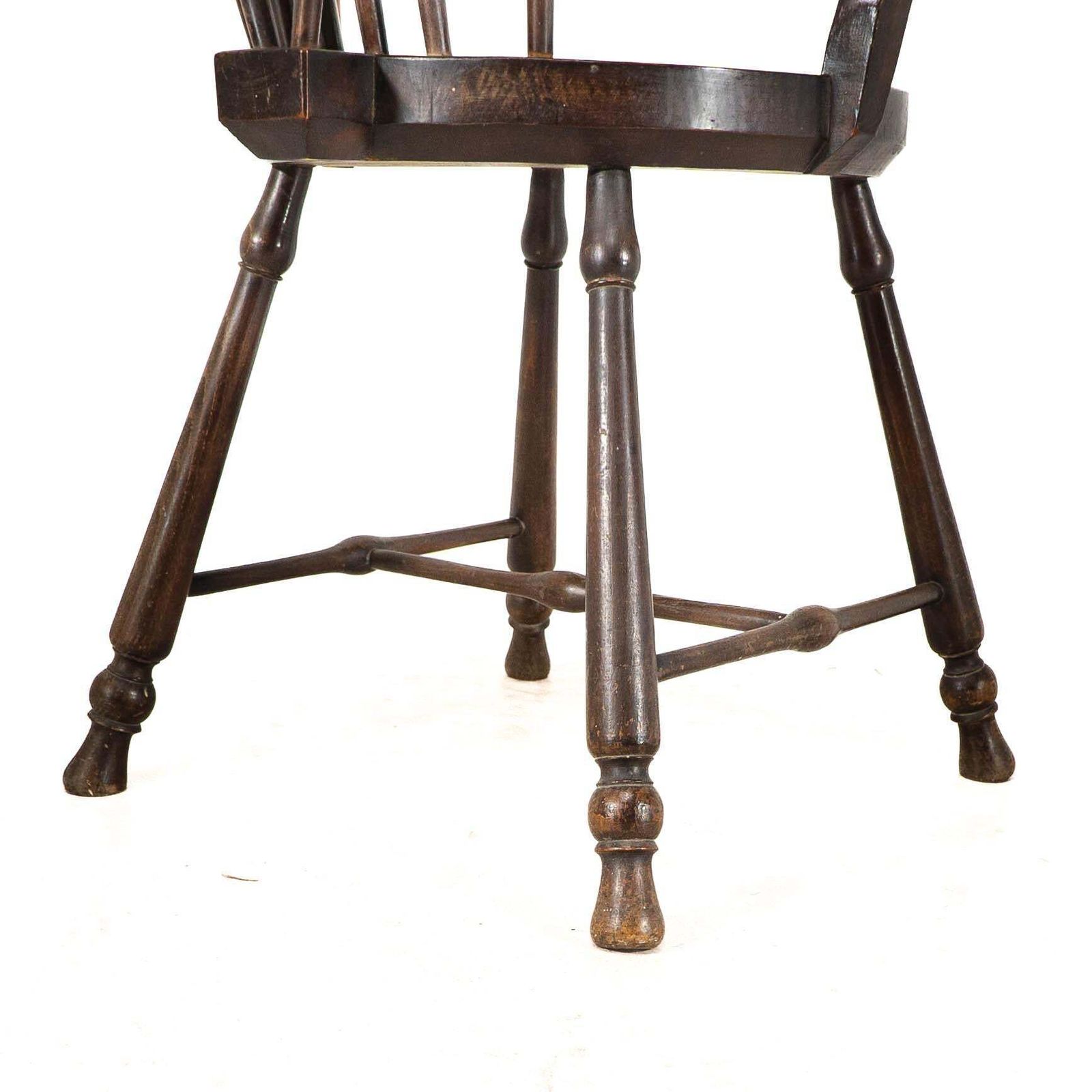 photo vinterior Liberty And Co. A Good Quality Windsor Armchair