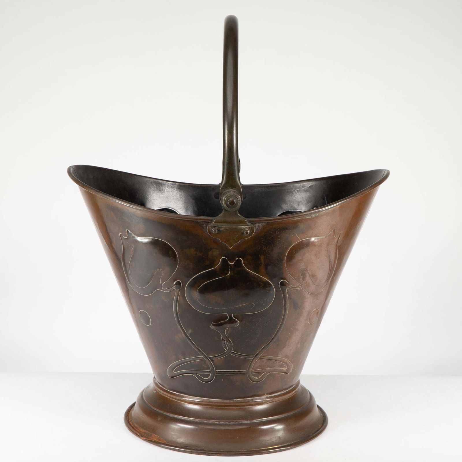 An Arts & Crafts Copper Coal Bucket With Floral Decoration And Chocolate Patina photo vintage