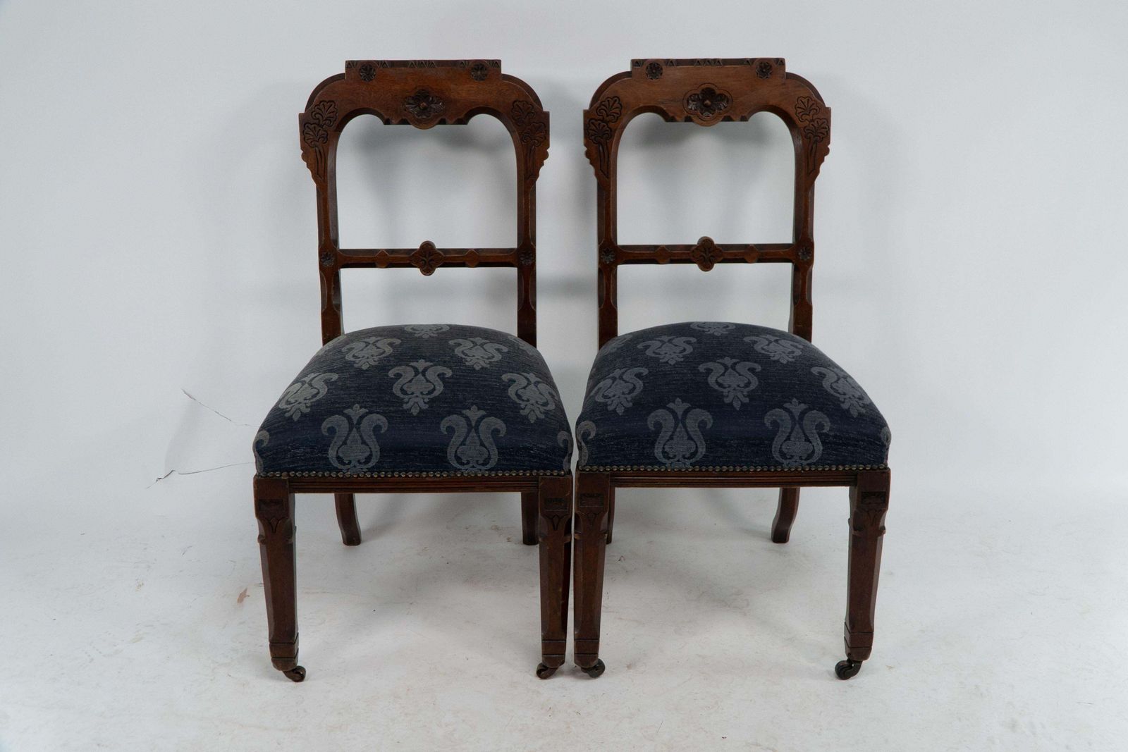 A Set Of Four Aesthetic Movement Oak Dining Chairs With Carved Decoration photo furniture
