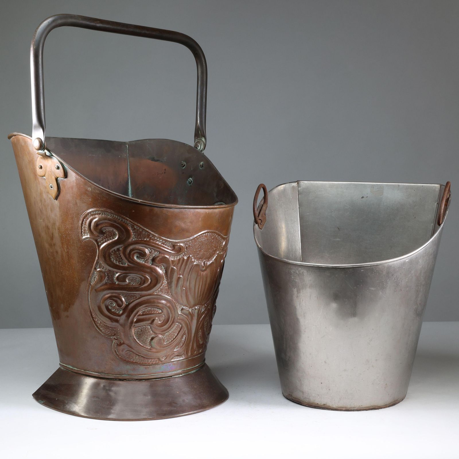 Townshend's Birmingham (Stamped). An Impressive Arts & Crafts Copper Coal Bucket photo vintage