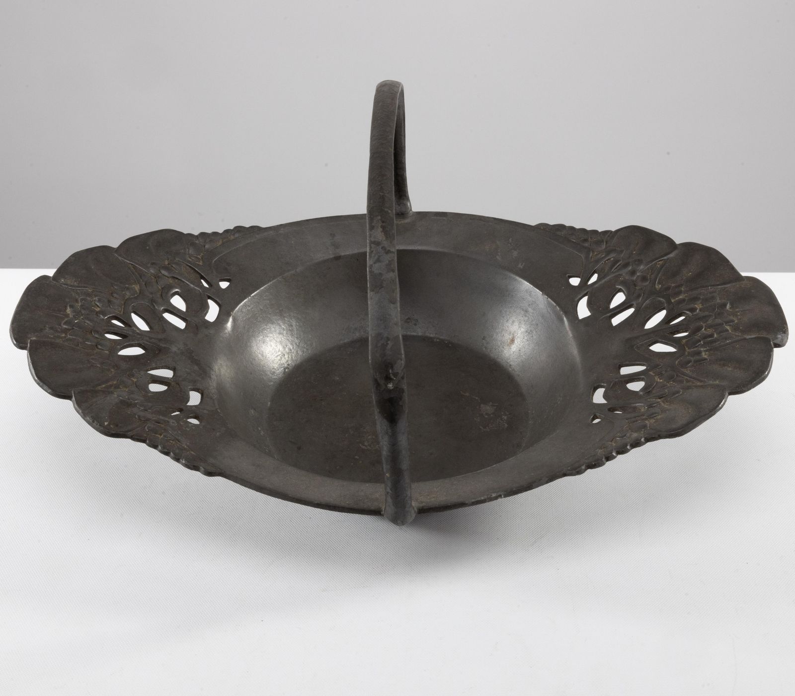 Urania. An Art Nouveau Pewter Fruit Bowl With A Loop Handle Floral Decoration photo for sale