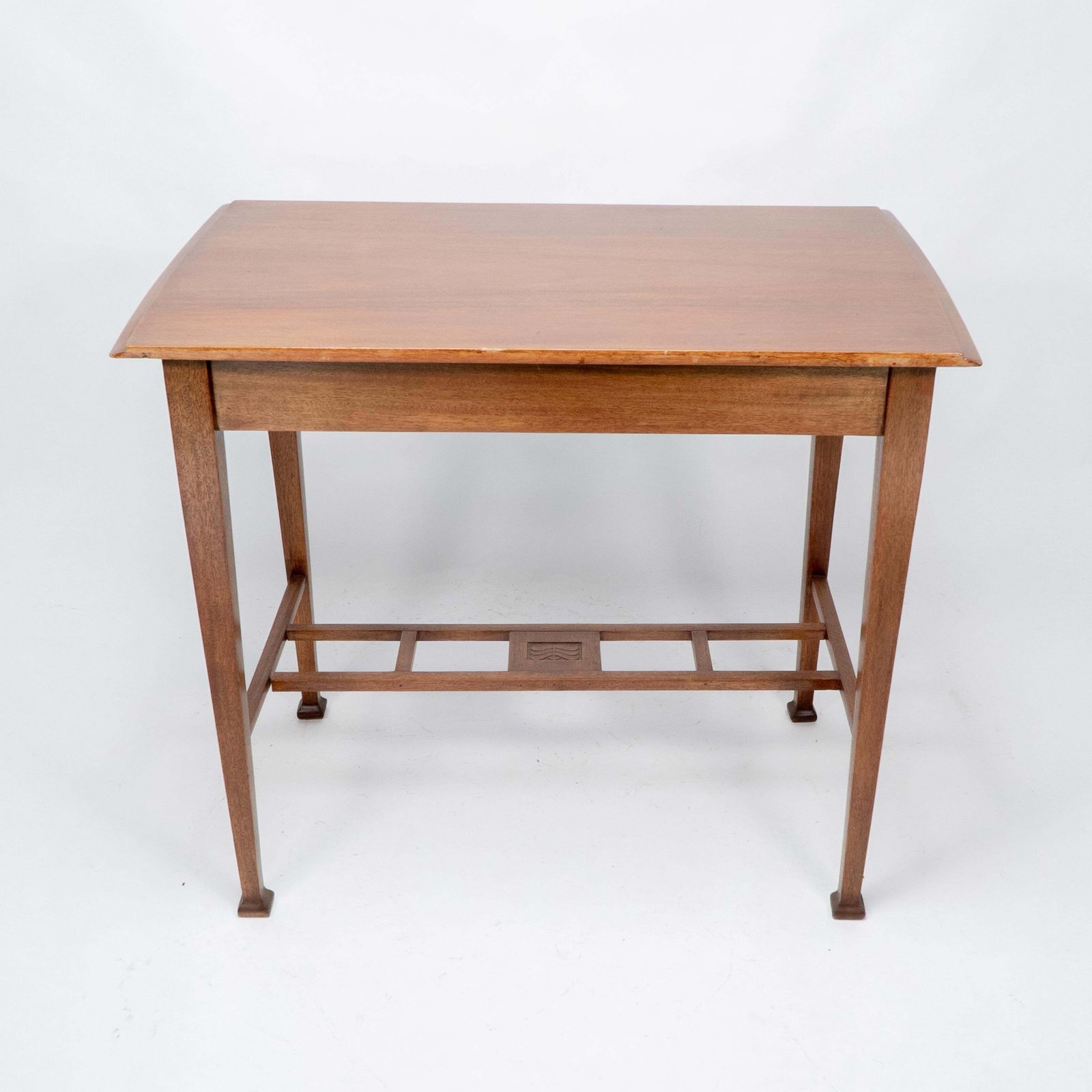 An Arts & Crafts Glasgow School Walnut Side Table W. Moulded Subtly Curving Edge photo vinterior