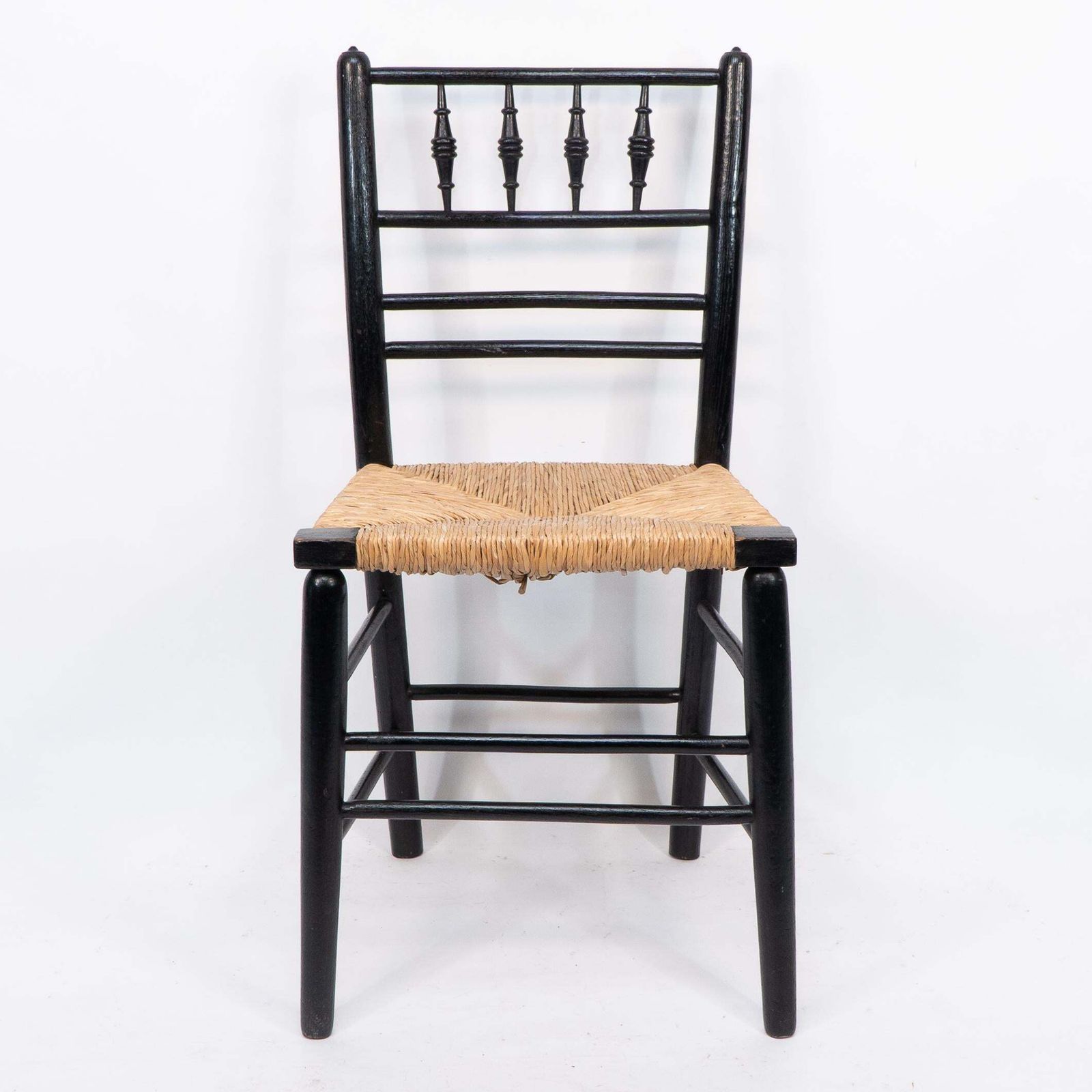 photo vinterior Morris & Co Attr To Philip Webb. Aesthetic Movement Pair Rush Seat Sussex Chairs