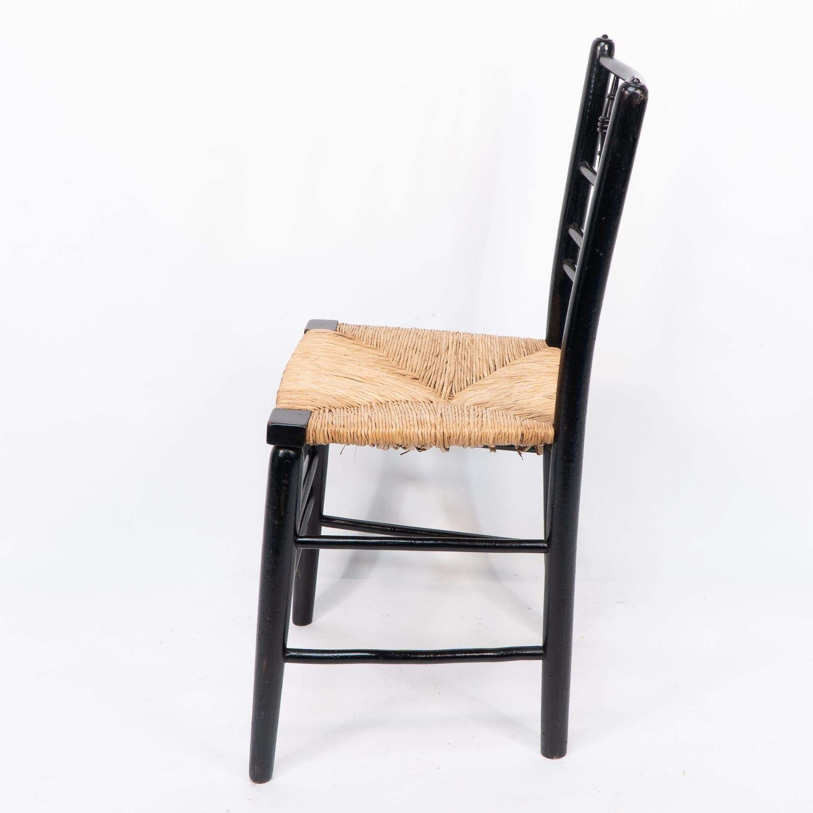 photo vintage Morris & Co Attr To Philip Webb. Aesthetic Movement Pair Rush Seat Sussex Chairs