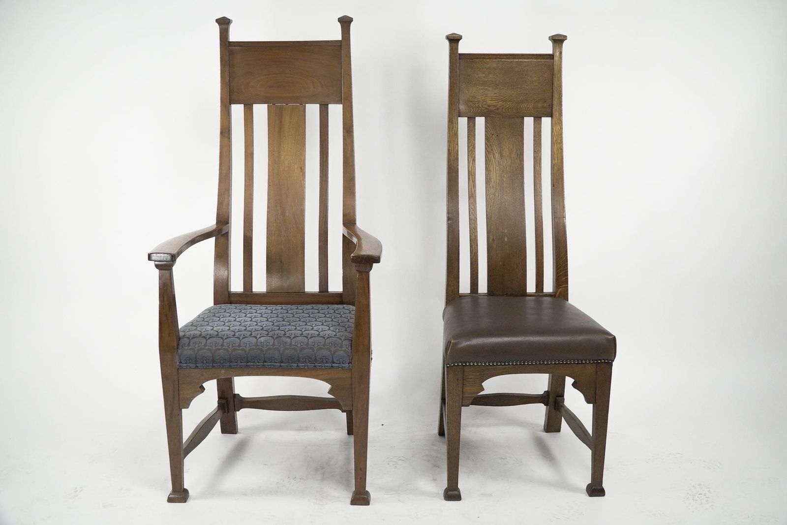 photo vintage Norman & Stacey Attributed. An Arts And Crafts High With Shaped Back Oak Chair