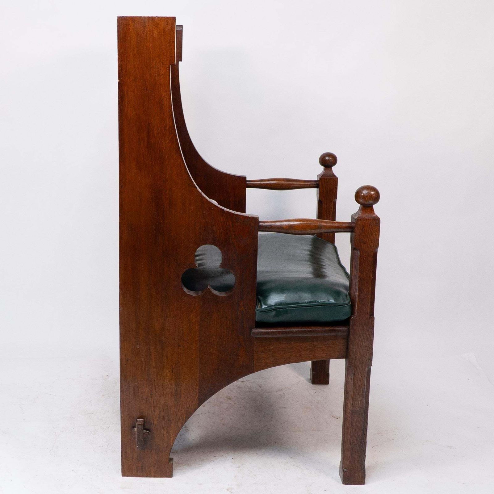 Liberty And Co. A Good Quality Arts And Crafts Oak Armchair With Leather Cushion photo 1786.0