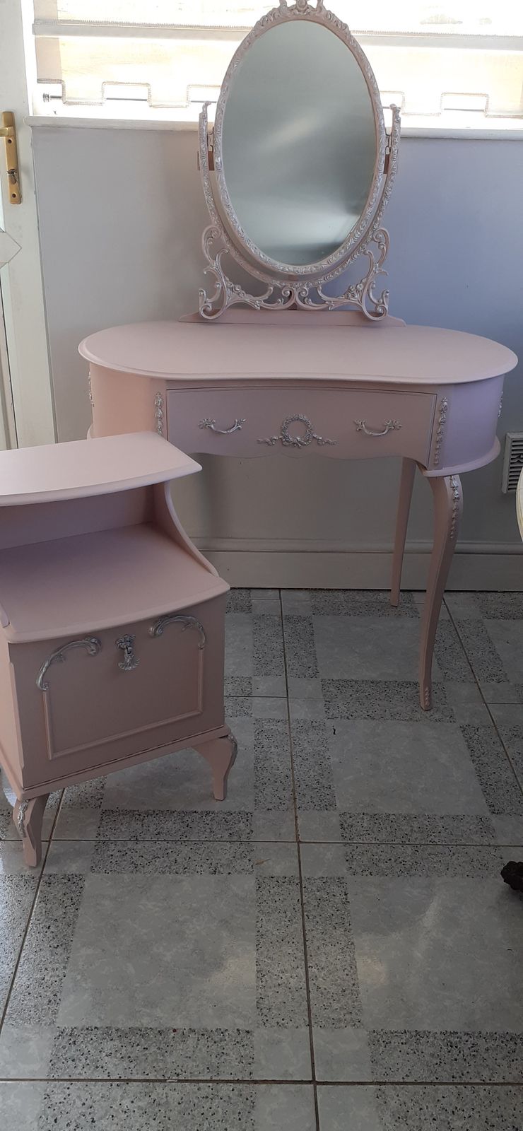 Beautiful Olympus Bedroom Set. Hand Finished In Rose Water And Silver With Glass Top.