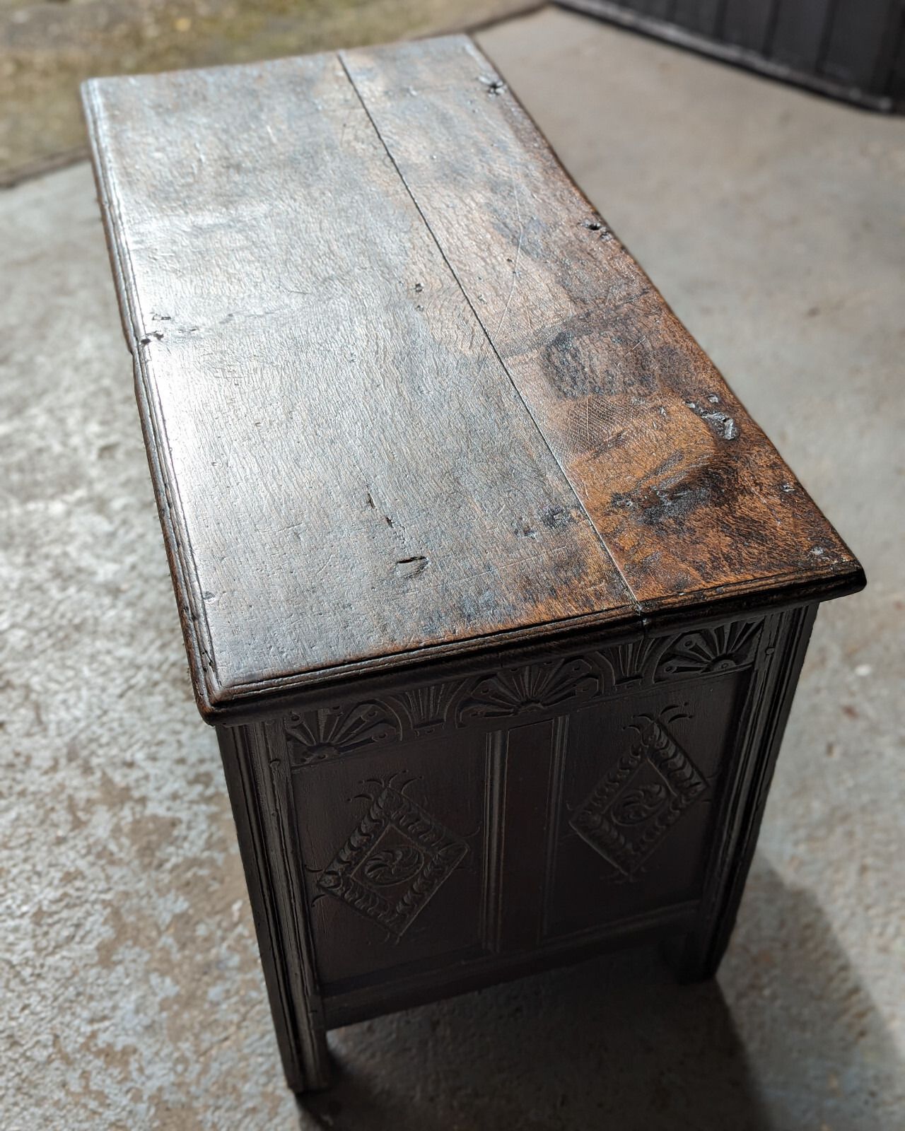 Antique Oak Coffer / Chest (Delivery Available) Mid 17thc photo vinterior