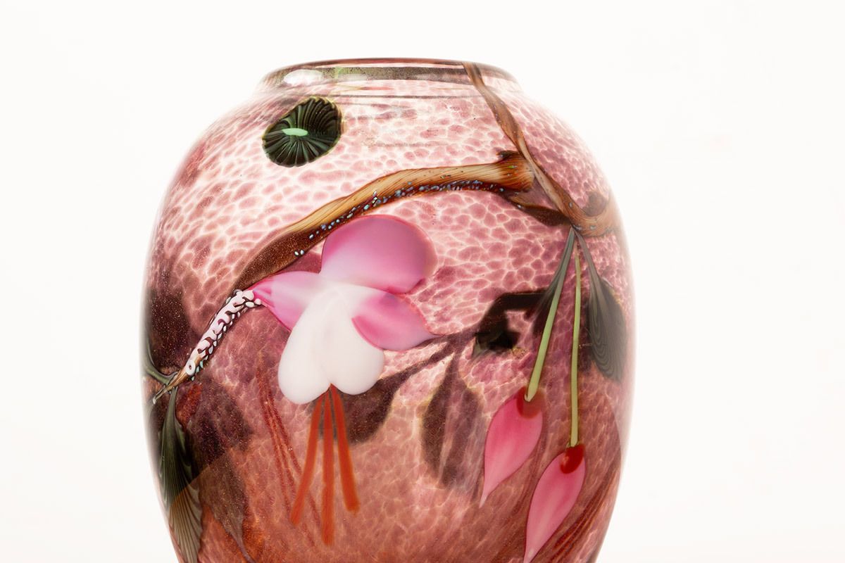 Art Nouveau Style Blown Glass Vase By Ed Aleksander For Orient & Flume 1975. photo vinterior