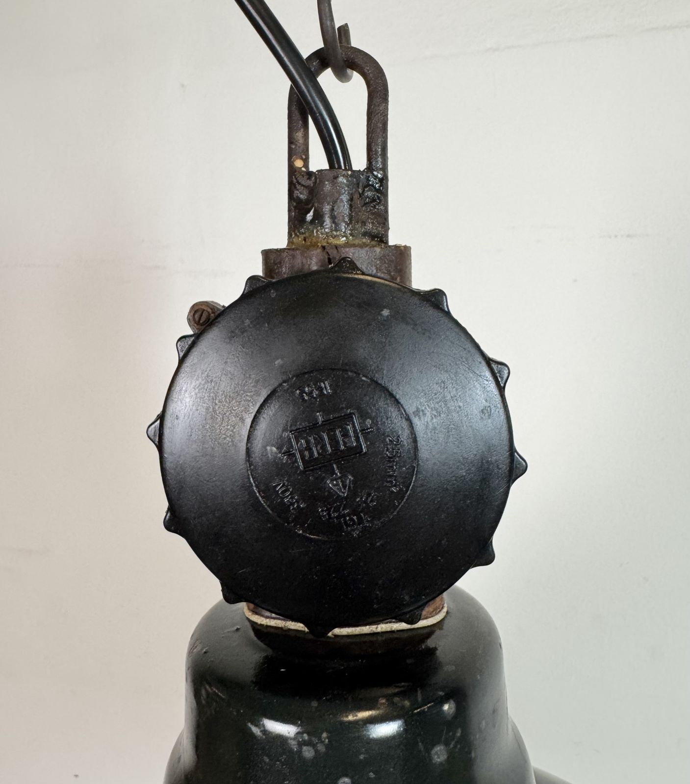 East German Black Enamel Factory Light By Lbd Veb Leuchtenbau Dresden, 1950s photo vinterior